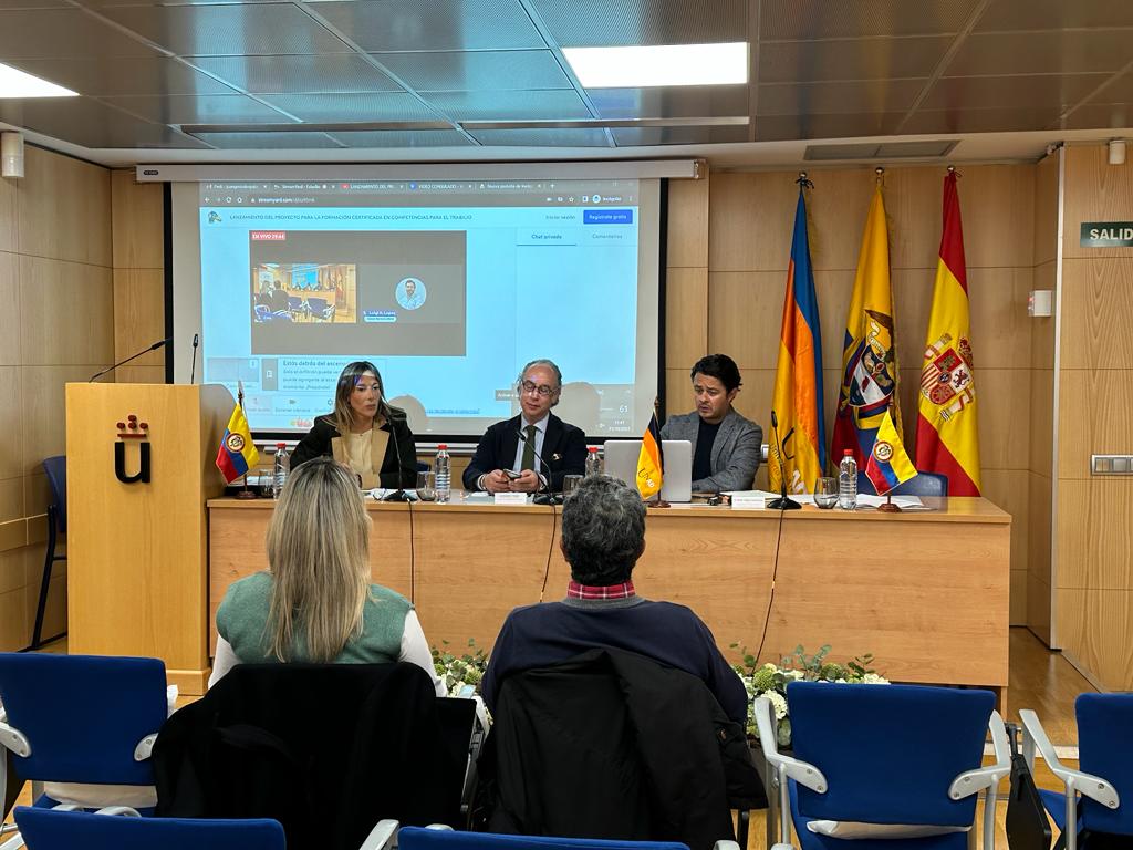 Presentación de oferta formativa gratuita para la integración laboral de connacionales colombianos