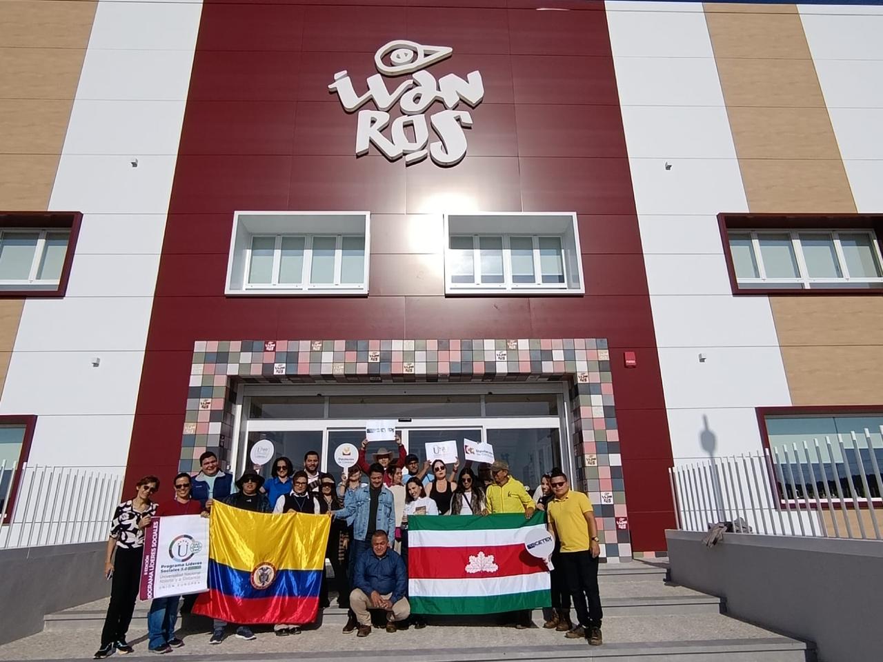 Los líderes sociales colombianos descubren, a través del sector alfarero, la unión de la tradición y la innovación en el desarrollo cordobés
