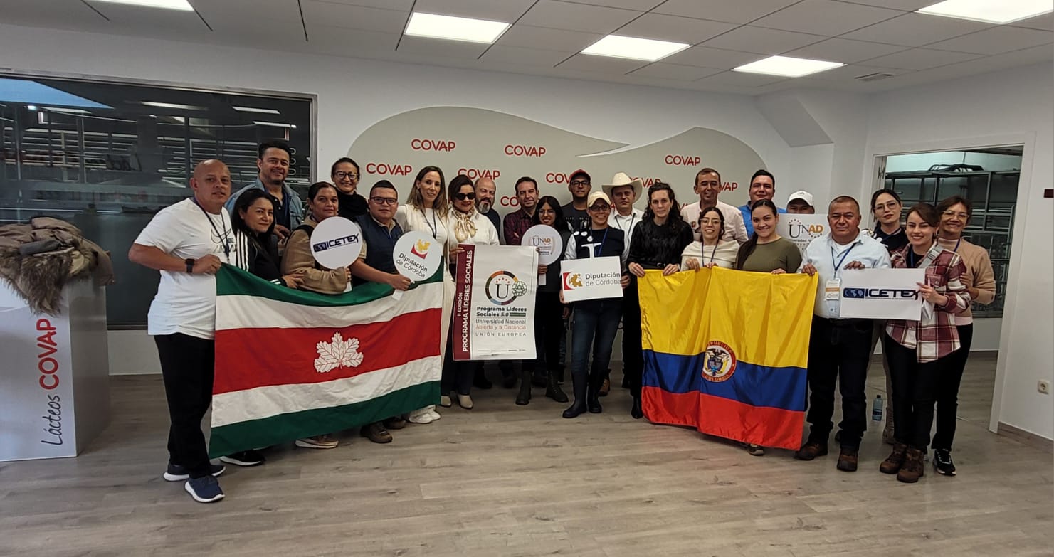 Los participantes del II Programa de Líderes Sociales, provenientes de Colombia, dedican la jornada a una inmersión en el cooperativismo cordobés